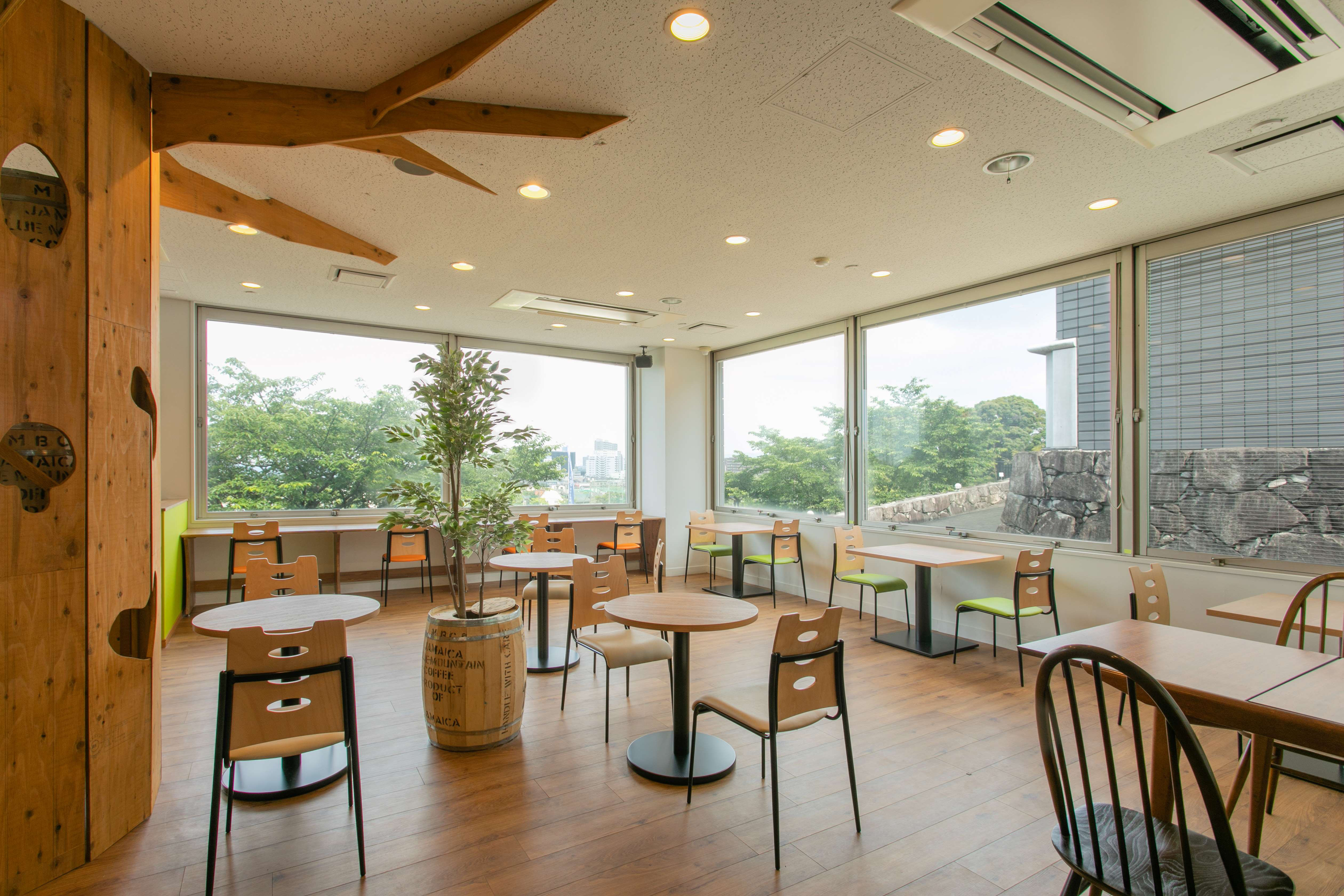 Cafe Restaurant Inti　（インティ）