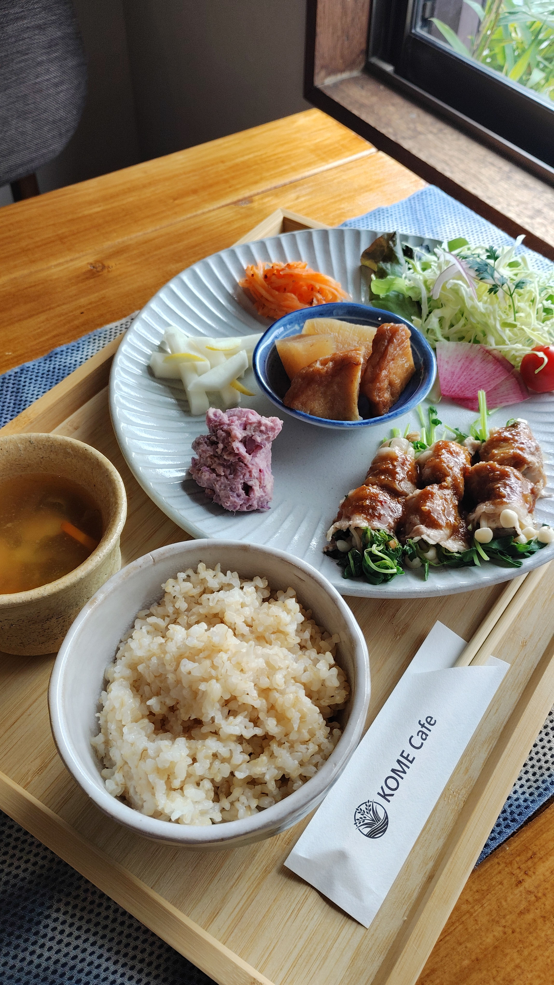 KOME Cafe